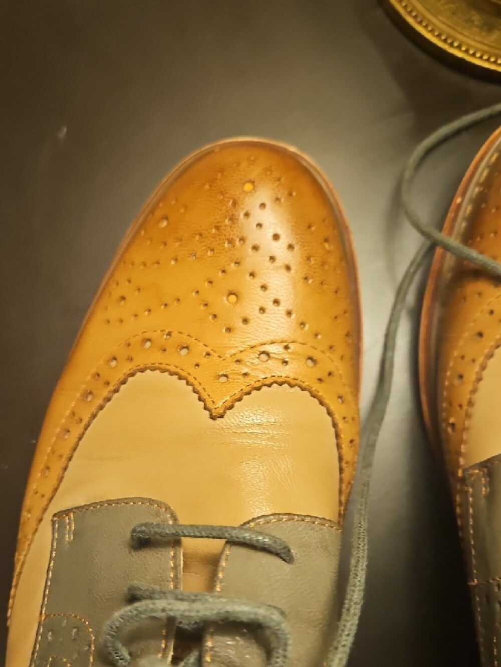 women's Two-Tone Wingtip Oxford Dress Shoes - Tan and Gray - Picture 3 of 8